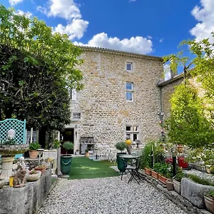 Le Manoir Du Raveyron Hotel